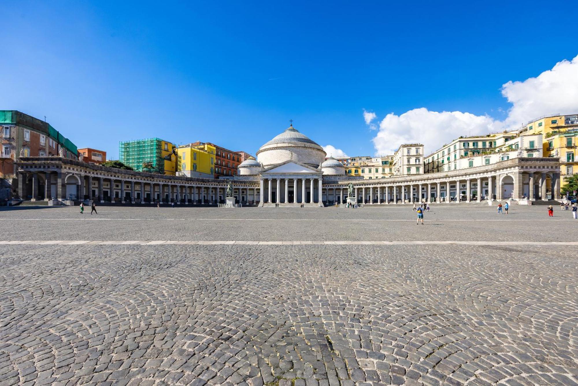 Mh Suites Plebiscito Napoli Bagian luar foto