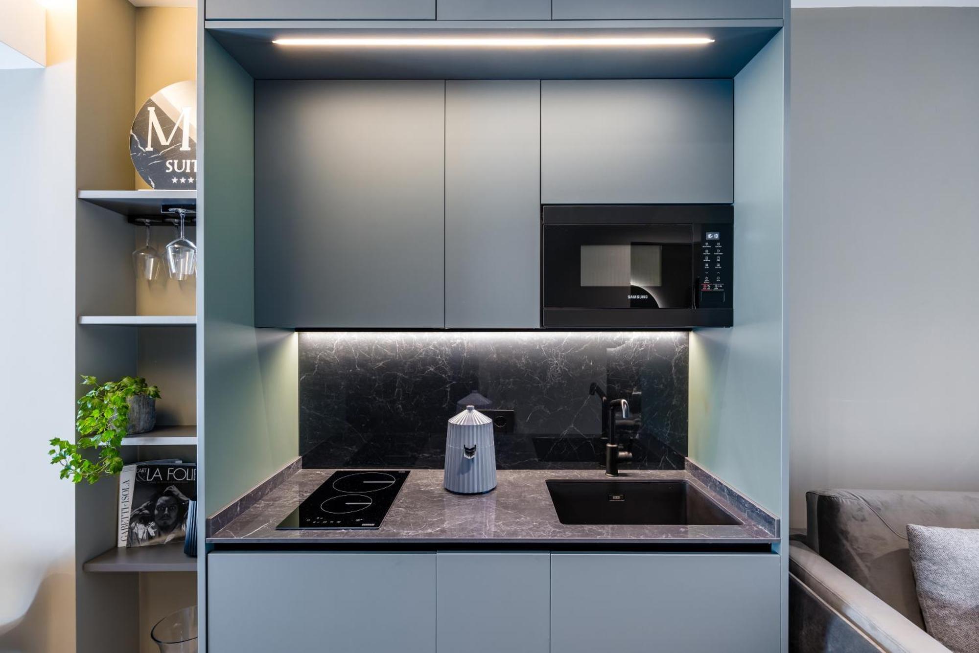 Mh Suites Plebiscito Napoli Bagian luar foto