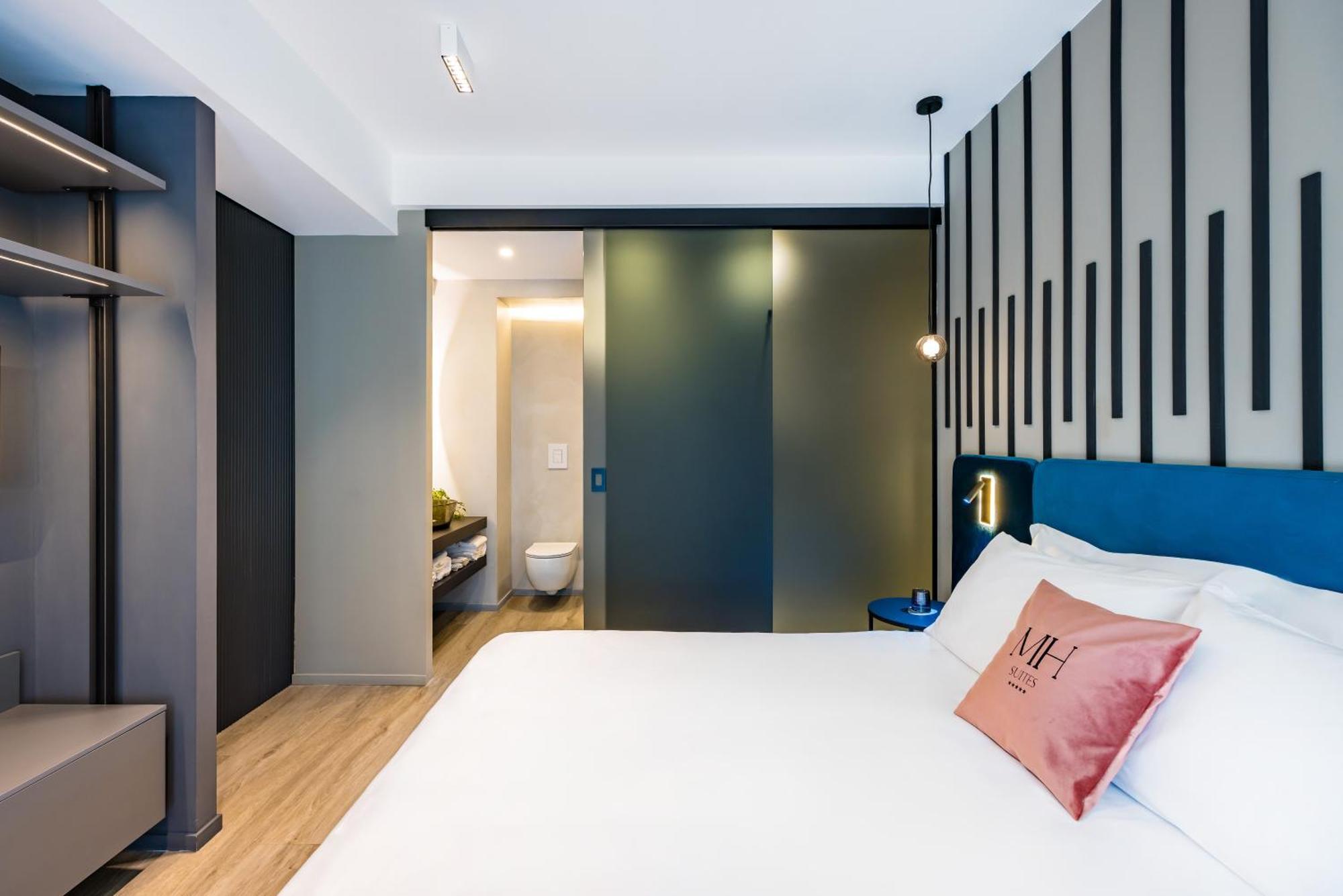 Mh Suites Plebiscito Napoli Bagian luar foto