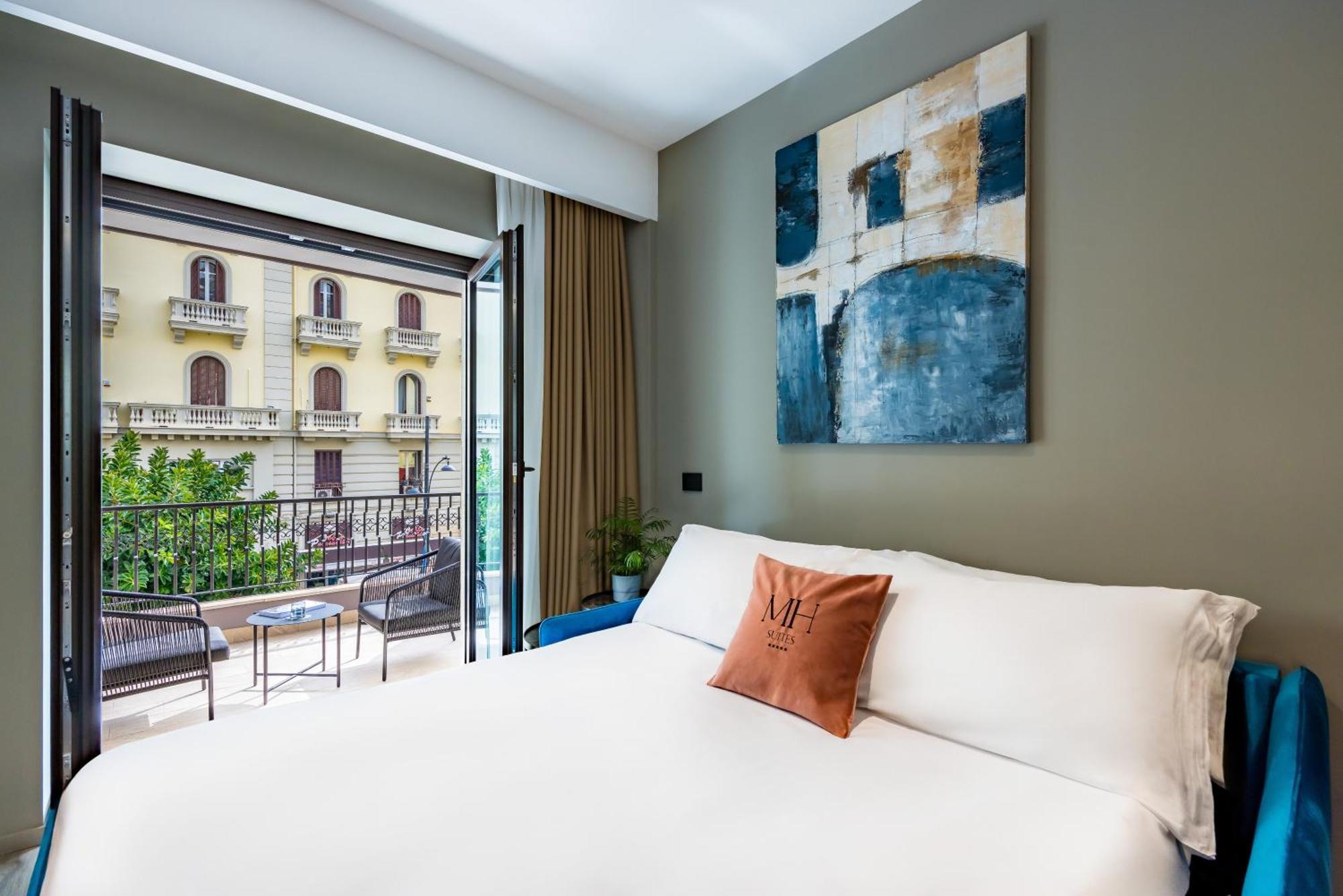 Mh Suites Plebiscito Napoli Bagian luar foto